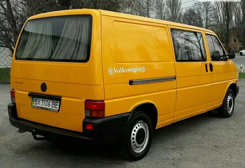 Продажа фольксваген т4. Фольксваген Транспортер т4. Т-4 Фольксваген-т4. Volkswagen Transporter t4 желтый. Фольксваген т4 2008.