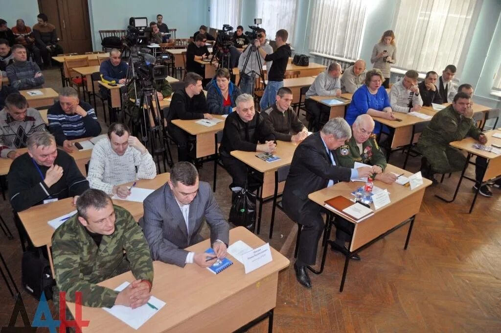 Переподготовка увольняемых в запас. Переподготовка военнослужащих. Военный университет переподготовка. Переобучение военнослужащих. Переподготовка офицеров запаса в 2022 году.