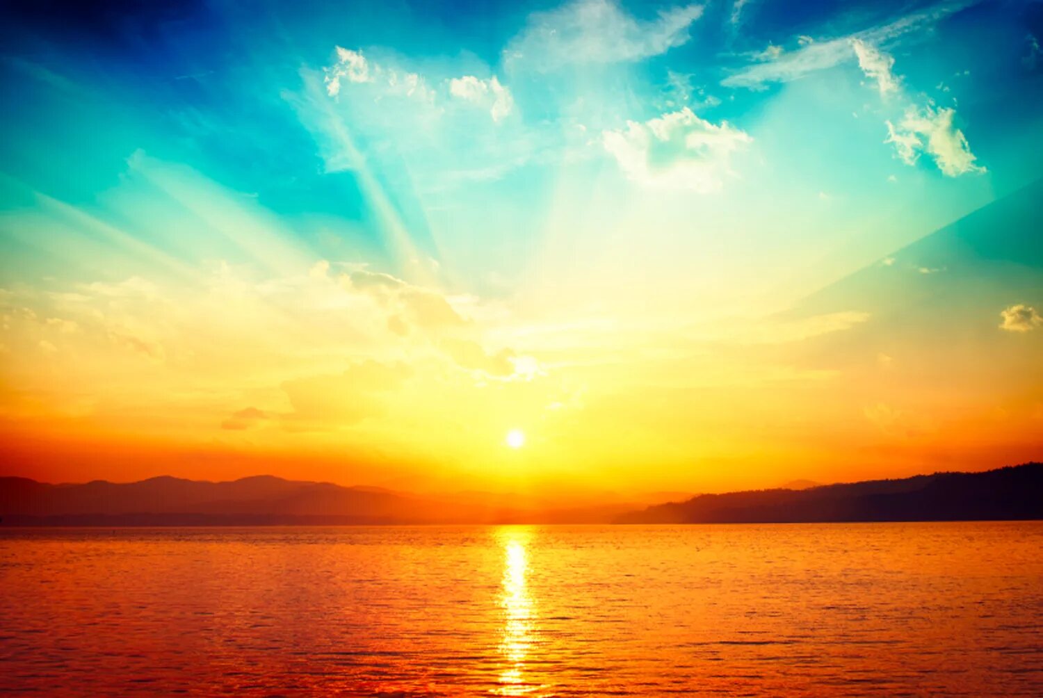 Рассвет на море. Закат на море. Закат над морем. Используй закат. Закат на берегу.