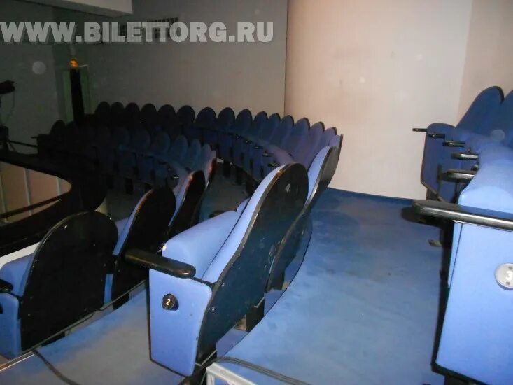Театральный центр на страстном. Театральный центр на страстном зал. театральный центр «на страстном» основная сцена. театральный центр на страстном фото зала. театр на страстном зал.