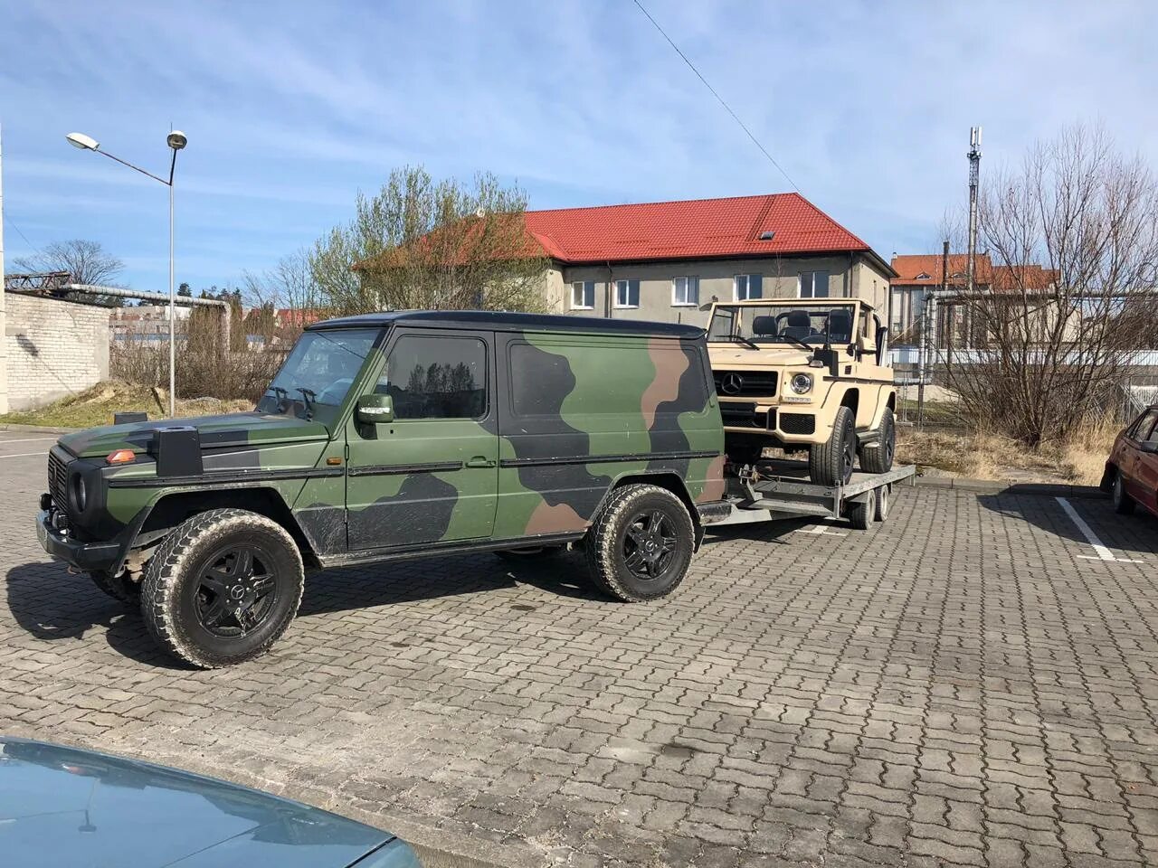 Танк 300 в обвесе гелика. G460 Mercedes. Mercedes g w461 военный. Гелендваген 461 военный. Mercedes g w460.