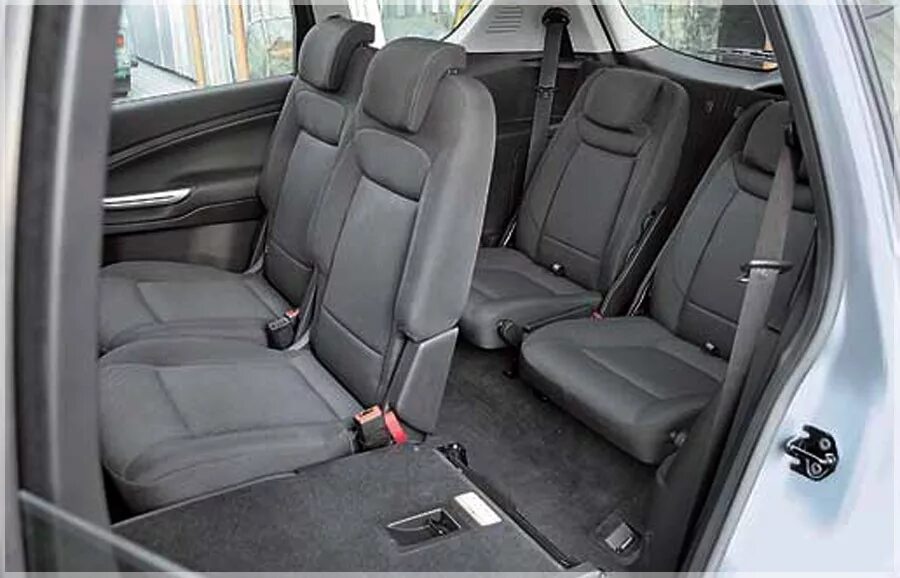 Сиденье c max. Форд s-мах 2006 3 ряд. ford s-max 2008 7 местный. ford s max 2008 салон сзади. форд s-max 2006 3 ряд сидений.