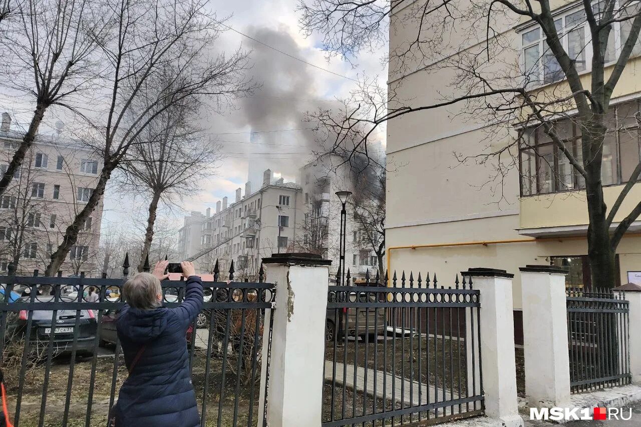 теракт в московском метро 2010 парк культуры. пробки 7 февраля в москве видео. митинги за навального 23 января 2021. теракт в метро лубянка и парк культуры. авария на варшавском шоссе.