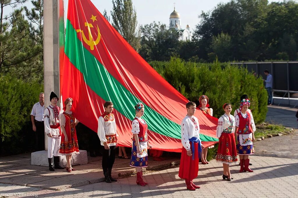 Новости предне приднестровье. Приднестровская молдавская Республика Приднестровье. Молдаване в Приднестровье. Приднестровская молдавская Республика жители. Гос флаг Приднестровья.