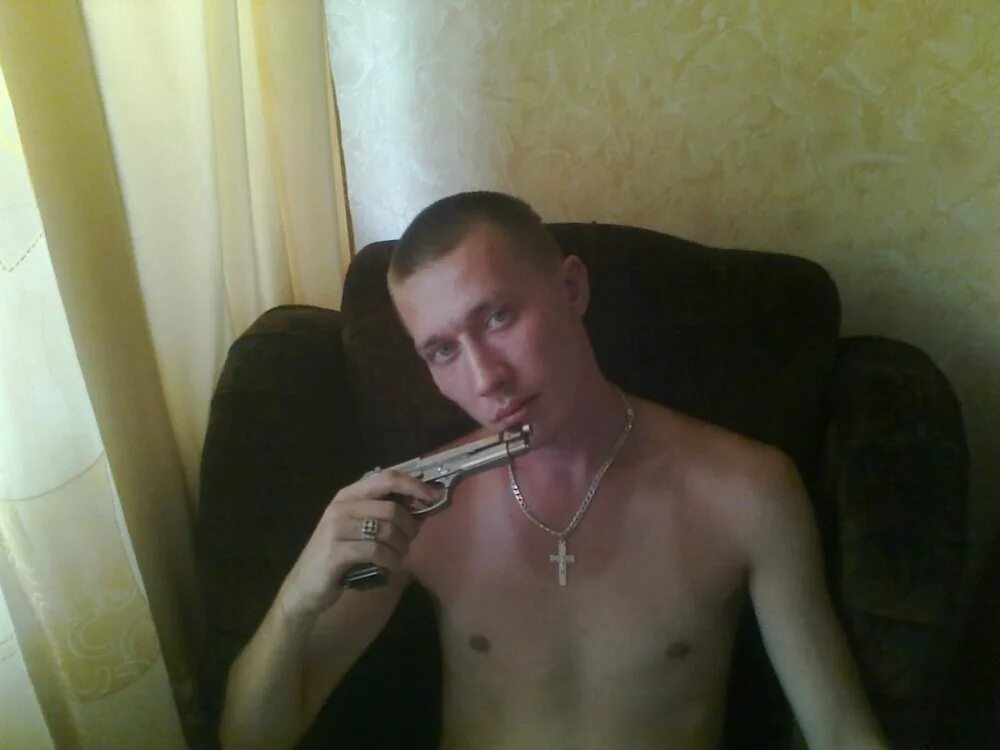 Цхх стерлитамак парни. Самые красивые парни стерлитамака медведев. 1960 стерлитамак. Юнусов артур айратович. Убийство в стерлитамаке девушки.