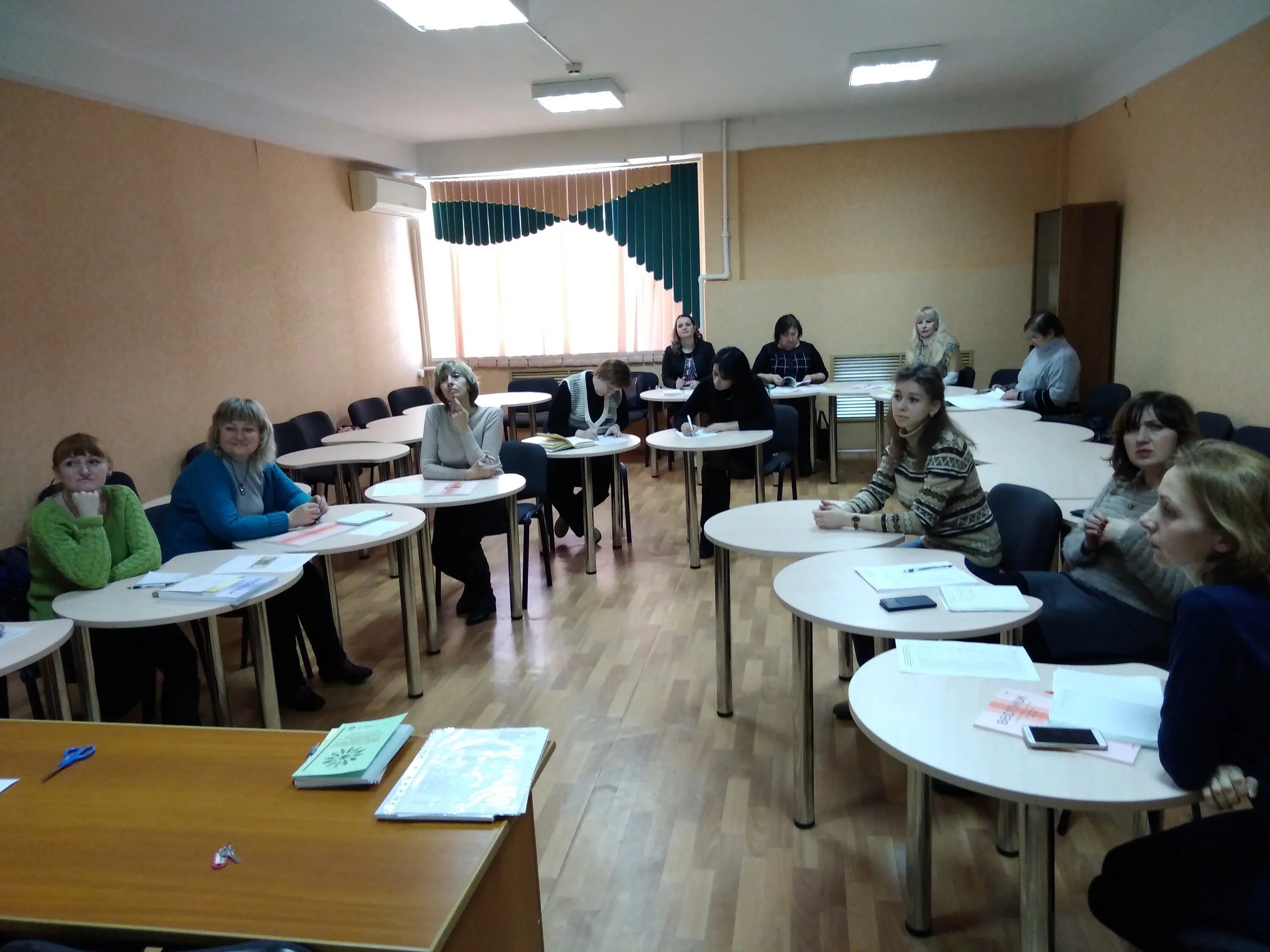 образование липецкая область эмблема. институт развития липецк. институт развития образования кировской области официальный сайт. иро киров. проектный институт липецк.