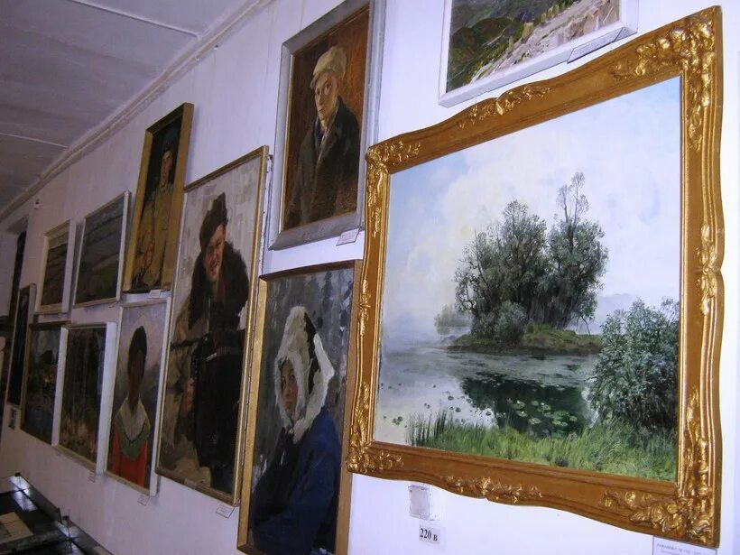 Картинная галерея график работы. Картинная галерея чаинский район подгорное. картинная галерея томск. картинная галерея в селе чусовском. картинная галерея в селе талицы.