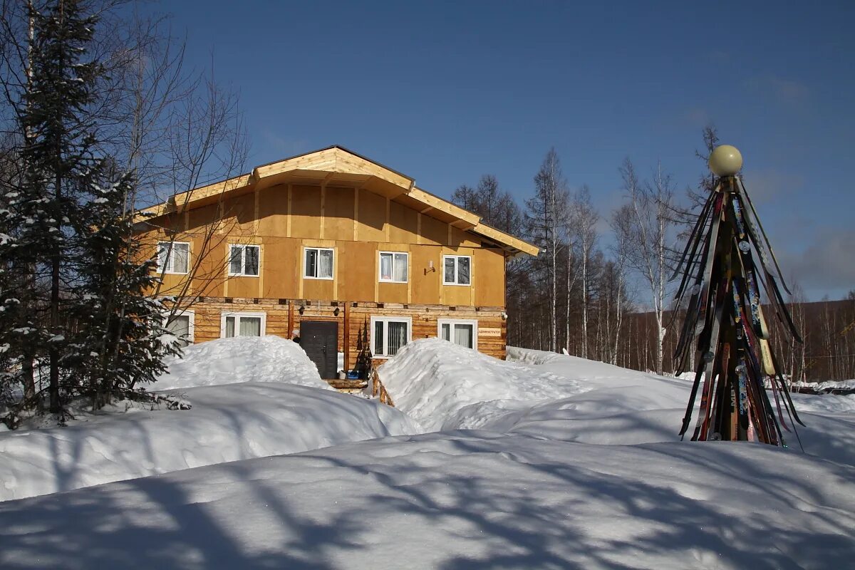 Турбазы с лыжами. Горнолыжка ергаки. Турбазы с лыжами. Турбазы с лыжами. Горная саланга красноярск.