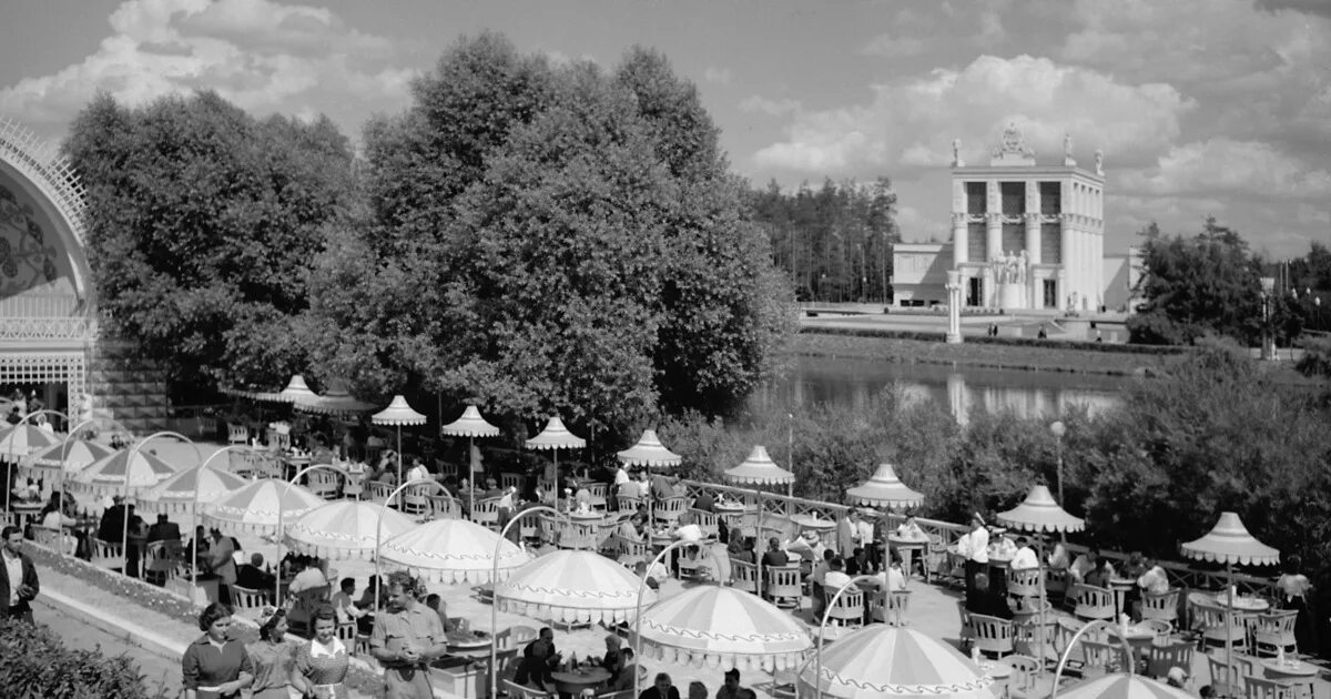 Павильон Астория ВДНХ. ВСХВ парк Горького. ВДНХ В 1954 году. Парк Горького в Москве. 1954.