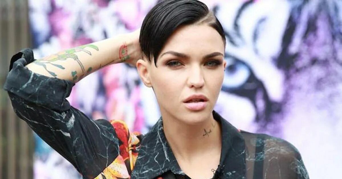Ruby rose video. Руби роуз. руби роуз актриса. руби роуз лысая. ruby rose рэперша.
