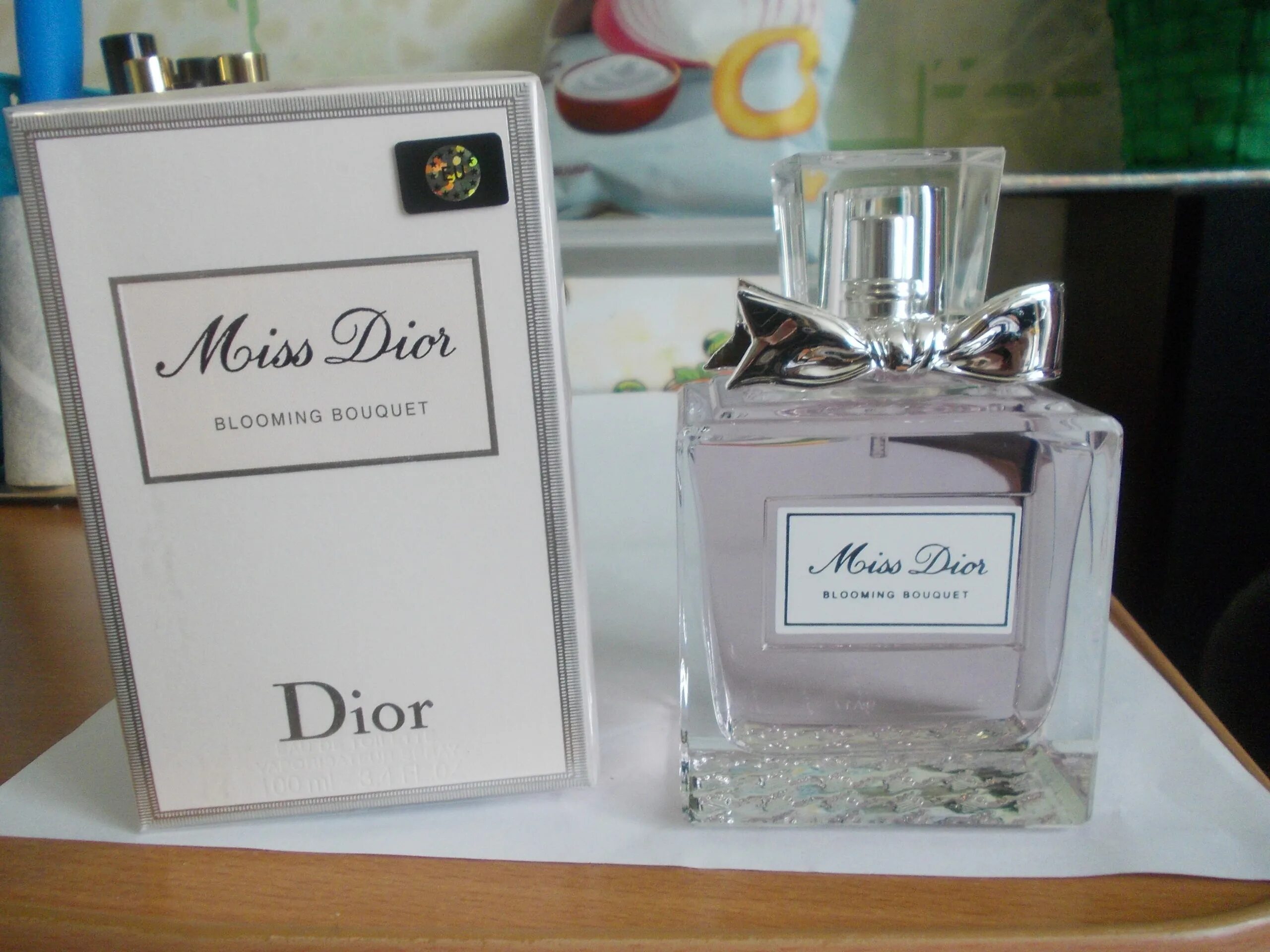 Блуминг букет купить. Dior Miss Dior Blooming Bouquet. Мисс диор Блуминг букет. Miss Dior Blooming Bouquet 100 ml. Диор блюминг блюминг букет.