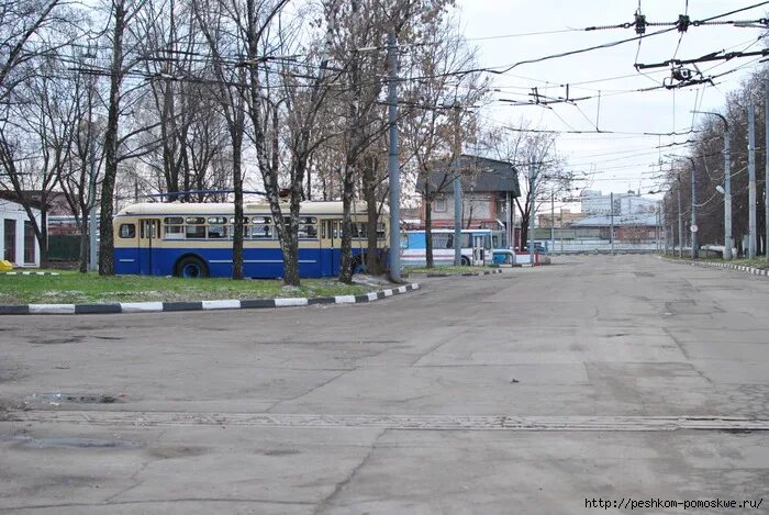 Новокосинский автобусно-троллейбусный парк гуп мосгортранс. 8 троллейбусный парк. 8 троллейбусный парк. 8 троллейбусный парк. 1 троллейбусный парк москва.