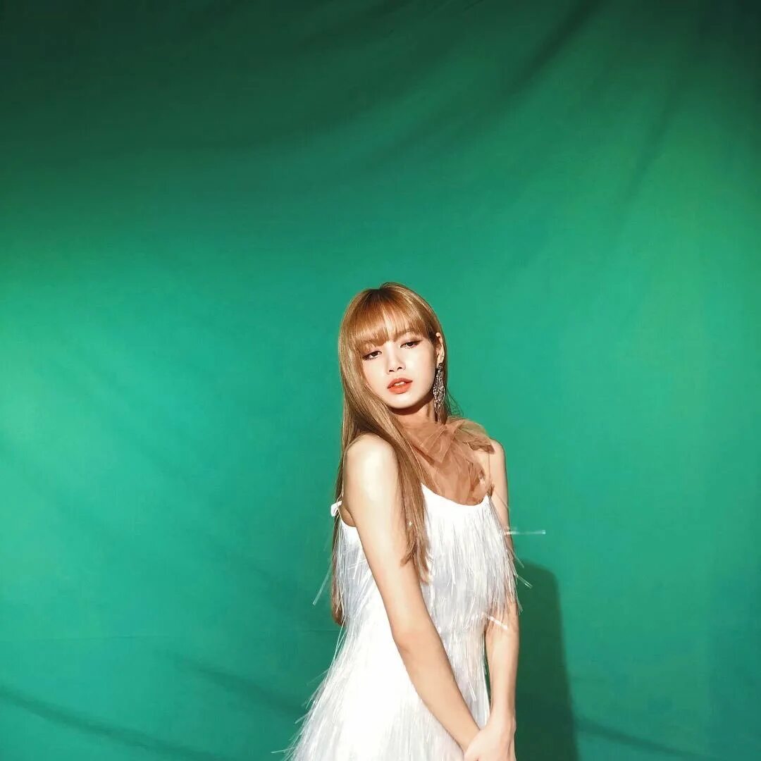 Лиса из блэк пинк. Лиса блэк пинк 2023 год. Lisa blackpink. Black pink lisa. Lisa из blackpink.