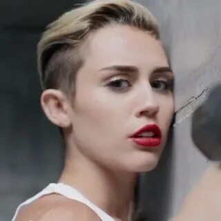 Miley cyrus wrecking ball