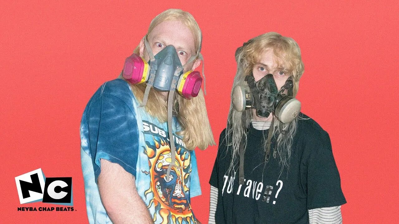 100 gecs. Лора лес 100 gecs. дилан брэди 100 gecs. дилан брэди и лора лес. группа 100 gecs.