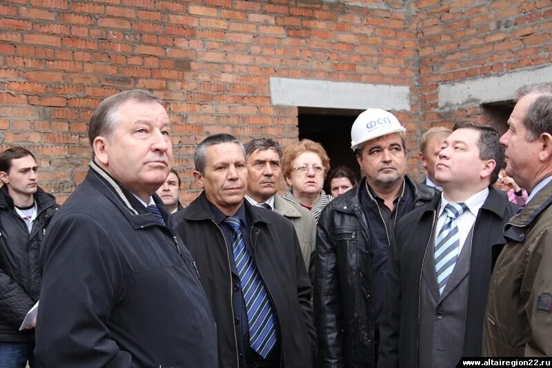 П северный алтайском крае первомайском районе. Глава первомайского района алтайского края. п северный алтайский край. первомайский район пос. северный. северный первомайский район алтайский край.