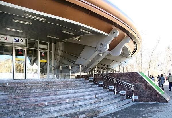 Станция горьковская до перестройки. Ст метро горьковская санкт-петербург. Горьковская ремонт. Вестибюль станции метро горьковская. Станция метро петербурга — «горьковская.