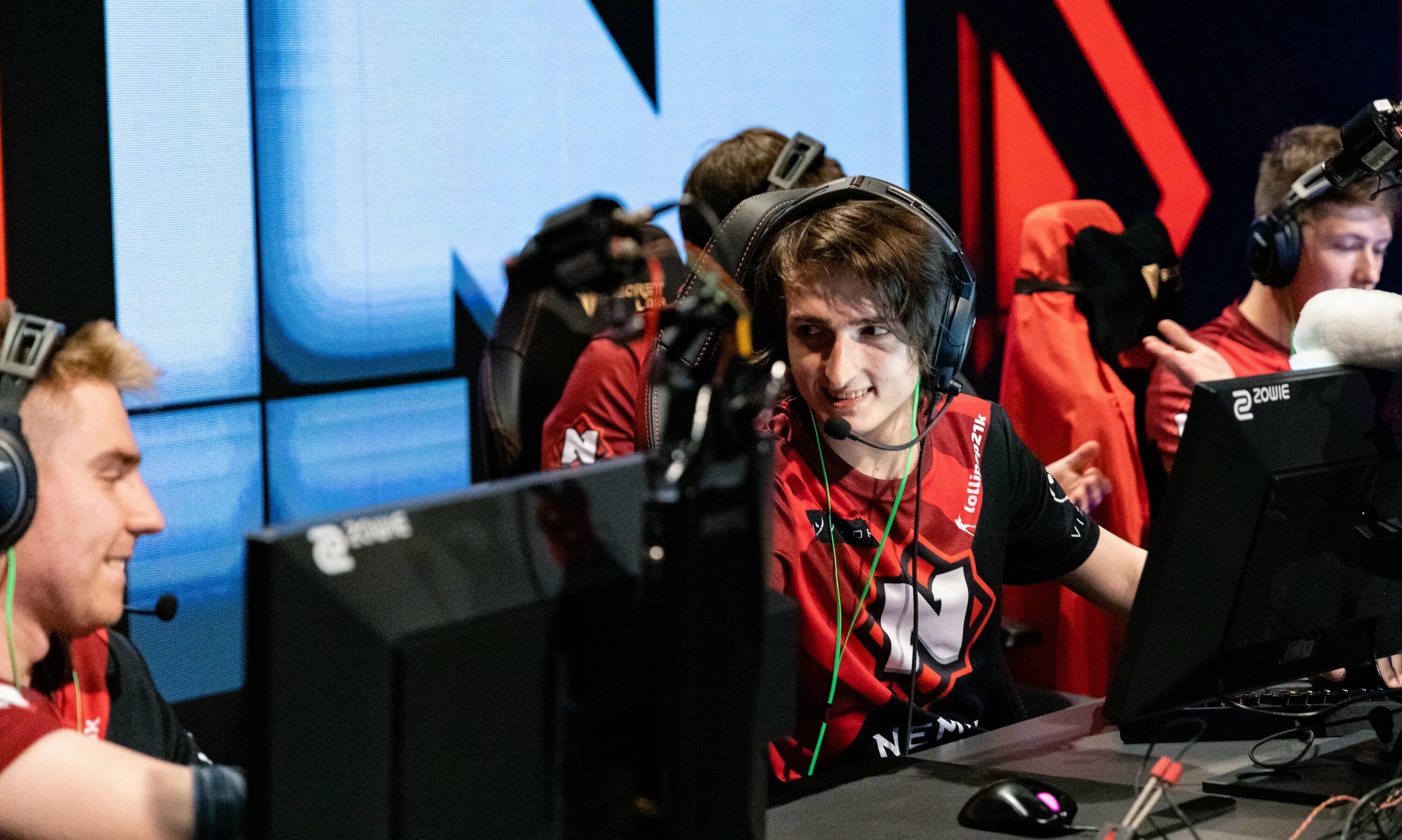 Nemiga cs go. Немига команда кс го. немига гейминг. nemiga gaming dota 2. nemiga исполнитель.