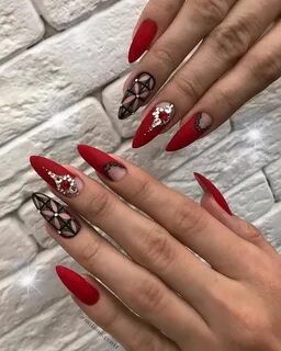 Красный дизайн ногтей на миндальную