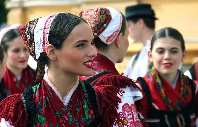 Народ европы мадьяры. Мадьяры и венгры. венгрия мадьяры. румыны мадьяры. hungary венгры народ.