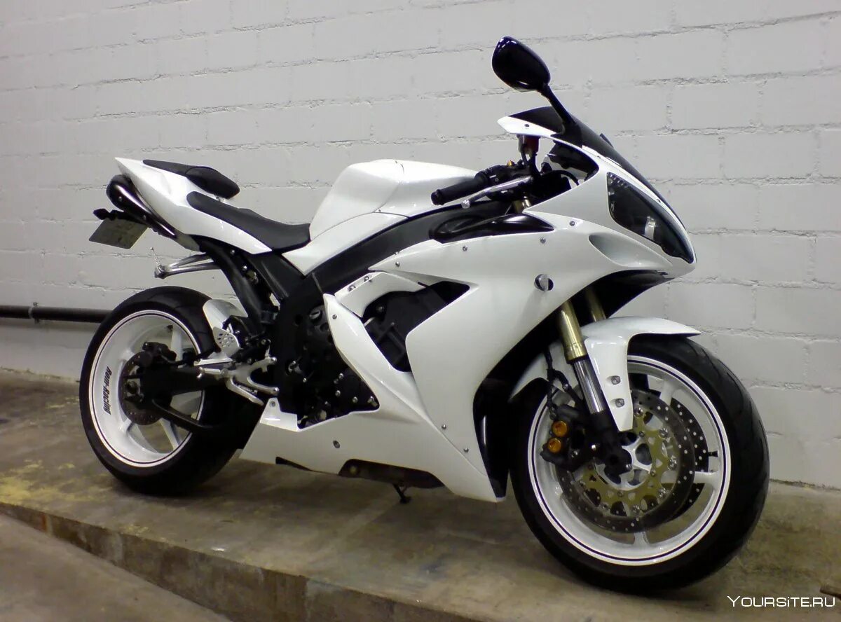 D r 1 9