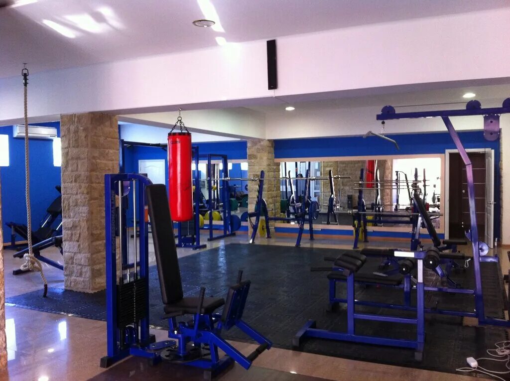 фитнес зал. тренажерный зал широкая. тренажерный зал широкая. фитнес клуб фит элит ивантеевка. атмосфера пятигорск спортзал.
