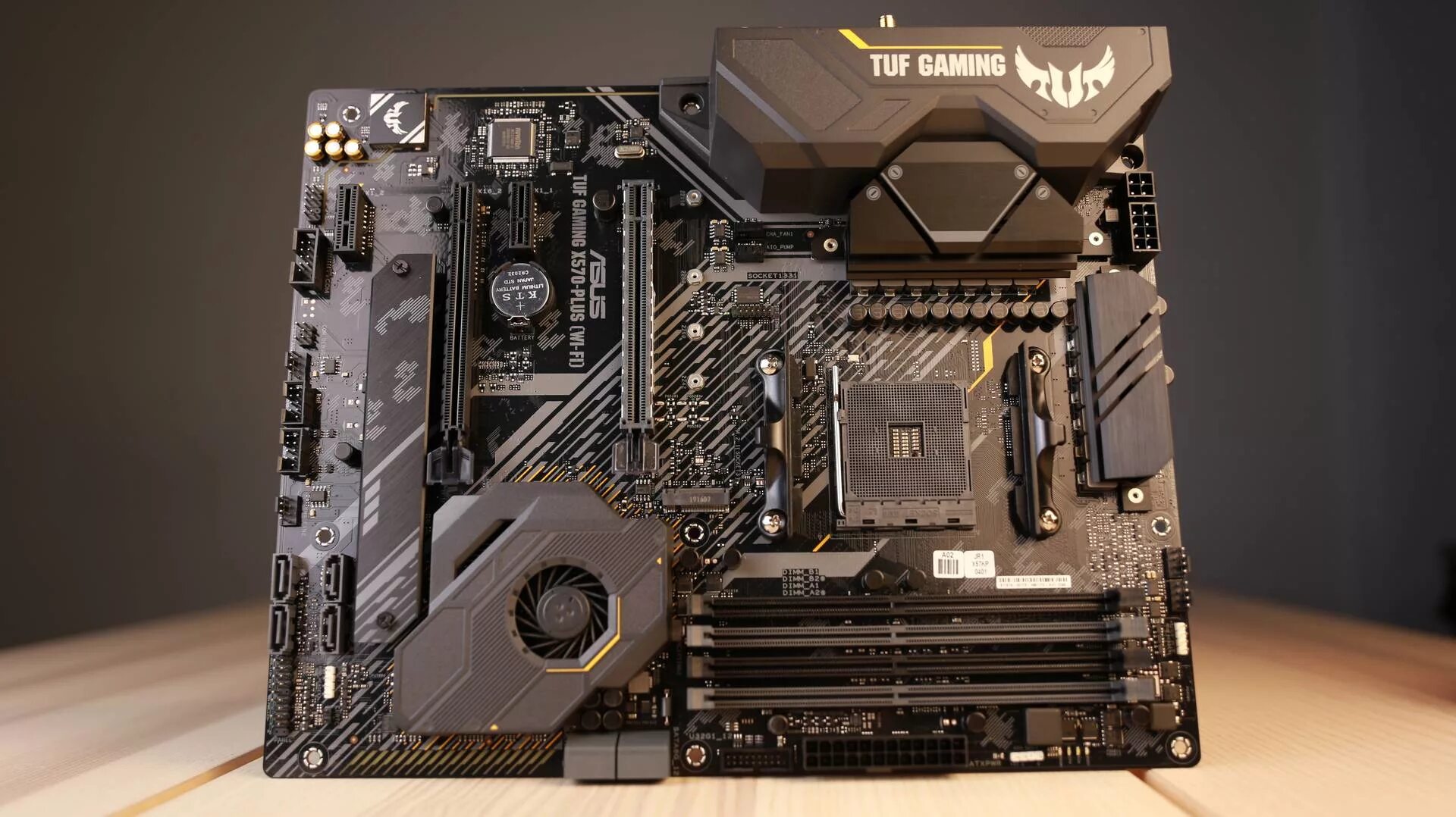 ASUS TUF x570. Материнские платы x570. Материнская плата для i7 11700k. ASUS motherboard 2022.