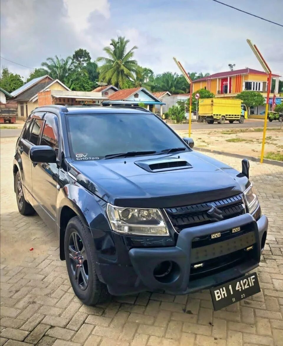 Suzuki grand vitara на авито. Обвес Гранд Витара. Grand Vitara 3.2. Обвес Suzuki Grand Vitara. Гранд Витара 2 Tuning.