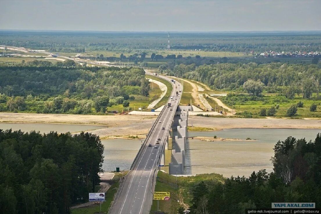 Дорога пересекает реку. Северный объезд Новосибирск мост. Обь Северный объезд Новосибирск. Мост через реку Обь в Новосибирске Северный объезд. Северный обход мост Новосибирск.