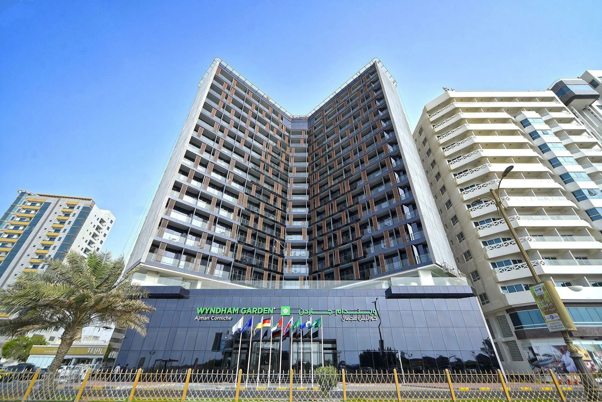 Garden ajman corniche 4 оаэ. Виндхам гарден аджман. wyndham garden ajman corniche оаэ аджман. wyndham garden ajman 4 аджман. отель вундхам гарден в оаэ аджман.