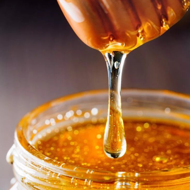 Much honey. Мед. Красивый мед. Жидкий мед. Мёд натуральный.