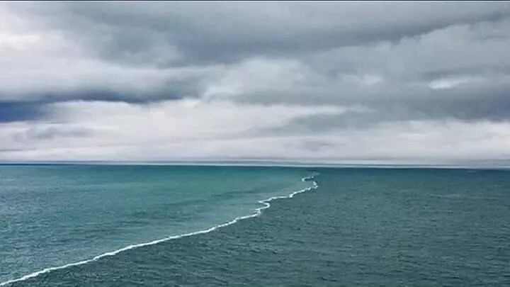 Атлантический океан и тихий океан граница. Аляскинский залив. Северное и балтийское море. Исла мона корсары. Галоклин балтийское море.