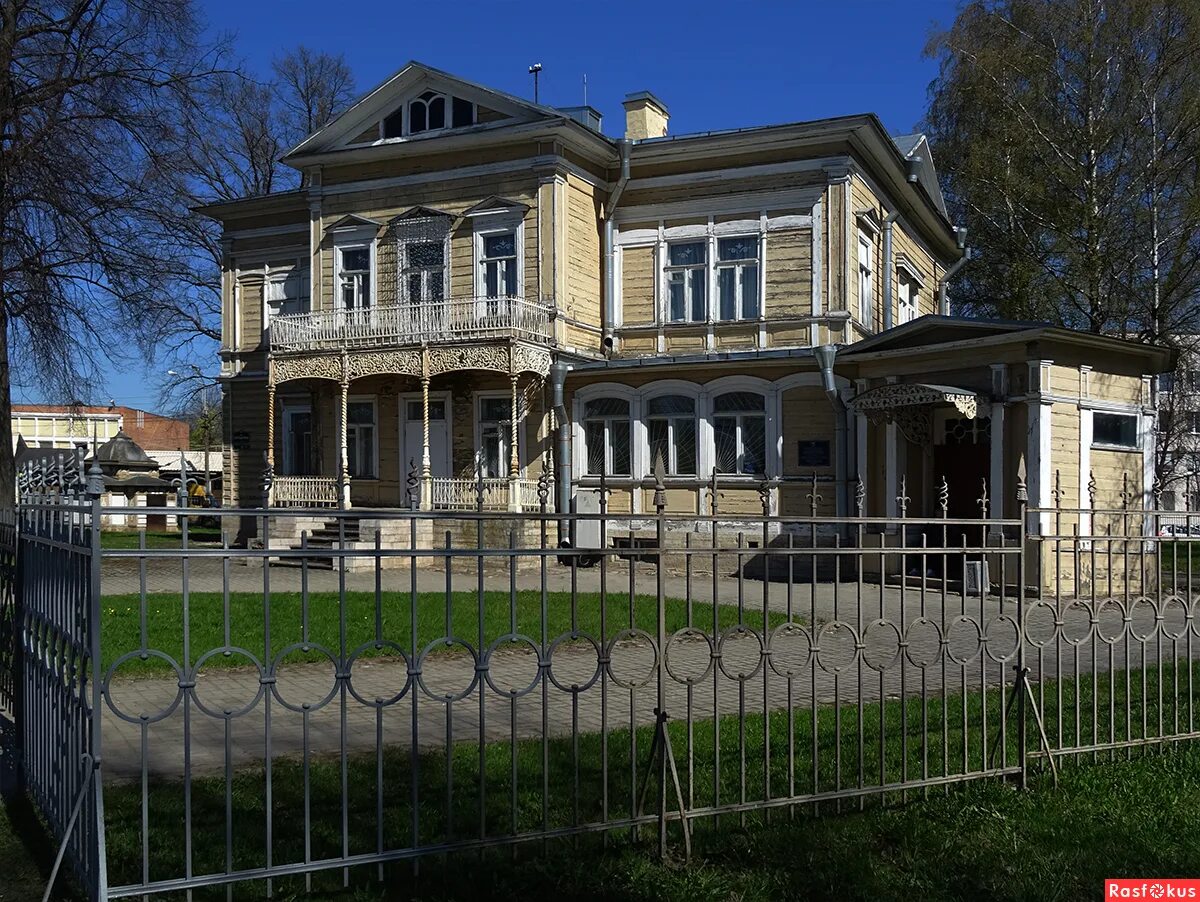 Магазин светофор в ломоносове. Гостилицкая улица петергоф. Церезит короед техас. Улица первого мая петергоф. Улица первого мая петергоф.