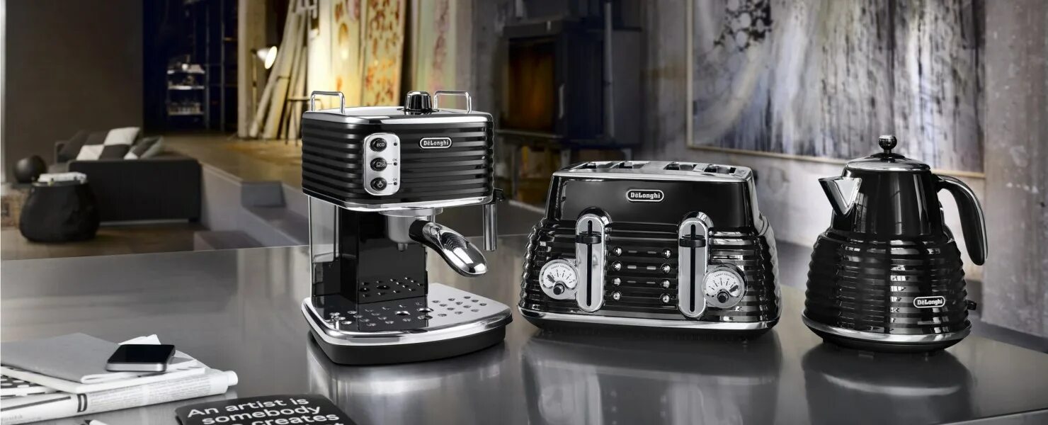 Итальянская фирма бытовой техники. Кофемашина дизайнерская. Delonghi CTZ 2103 GY. Чайник для кофеварки. Кофеварка рожковая de'Longhi Scultura Ecz 351.