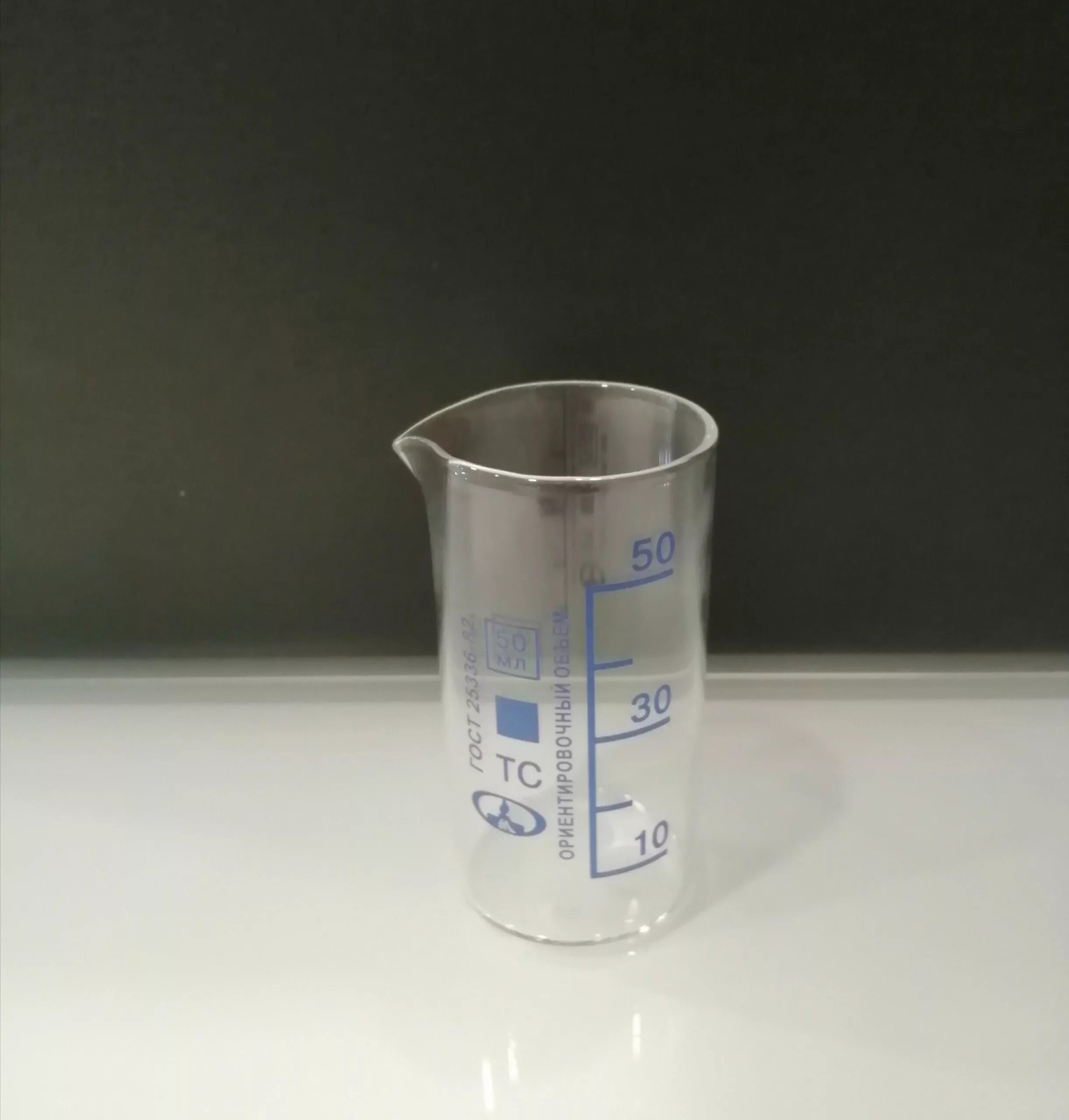 Wholesale Verf matte roze matte geel 30 ml matglas druppelflesje met aluminium c