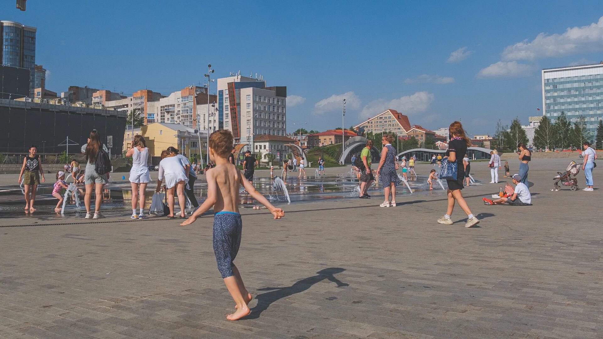 Какое будет лето в перми. Пермь июнь. Пермь июль 2023. Пермь лето 2023. Пермь лето 2021.