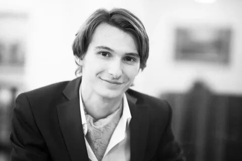 Директор вебер
