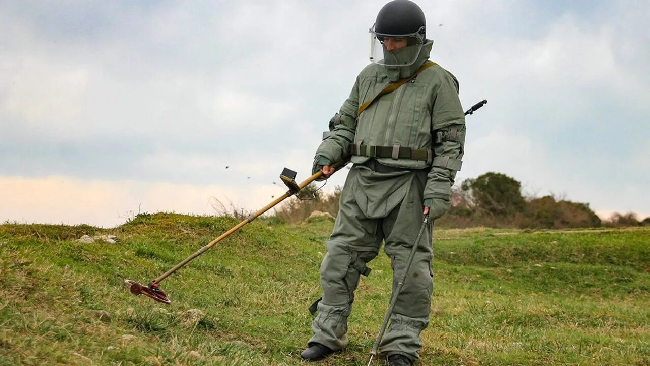 Саперы. Сапер 2022. Сапер 2022. Солдаты рф саперы. Сапер 2022.