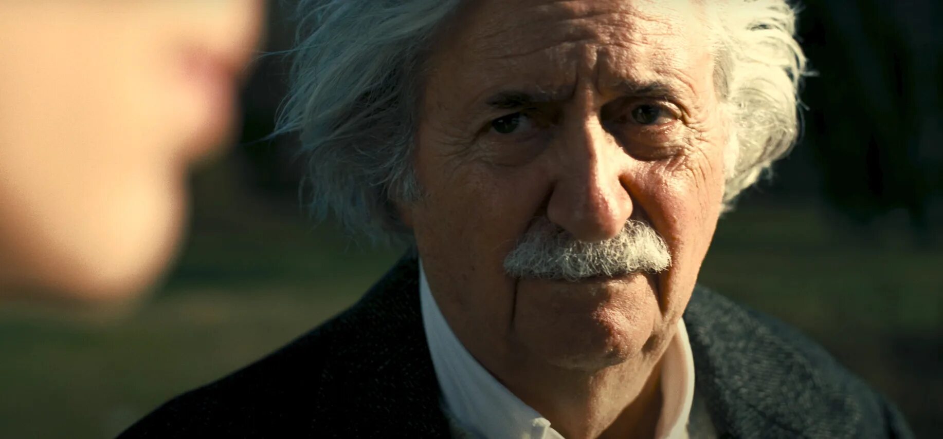 Ландау и эйнштейн. Жена оппенгеймера. Роберт оппенгеймер и эйнштейн. Роберт оппенгеймер и игорь курчатов. Оппенгеймер и эйнштейн.