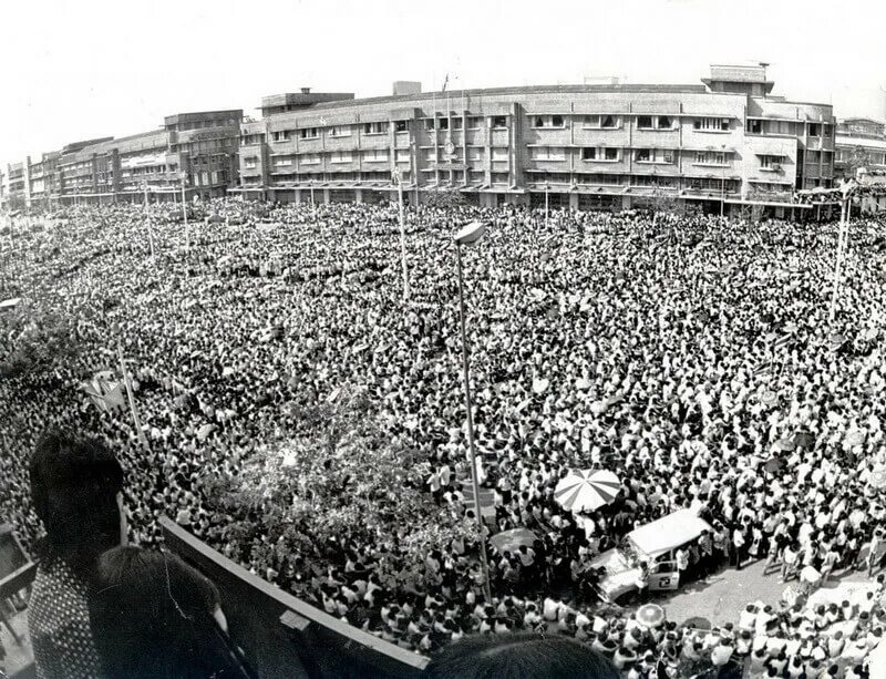 3 октября 1973. Октябрь 1973. бойня в университете таммасат. таиланд 1973 год. революция 1973 таиланда.