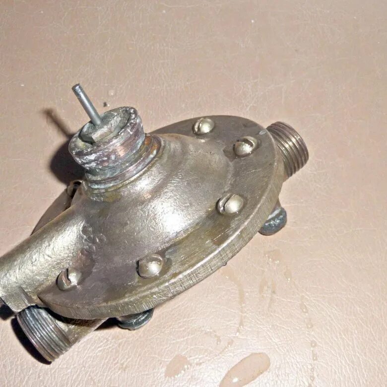 Колонки редуктора. Мембрана водяного блока газовой колонки. Водяной блок впг 23. Колонки редуктора. Водяной редуктор впг 19.