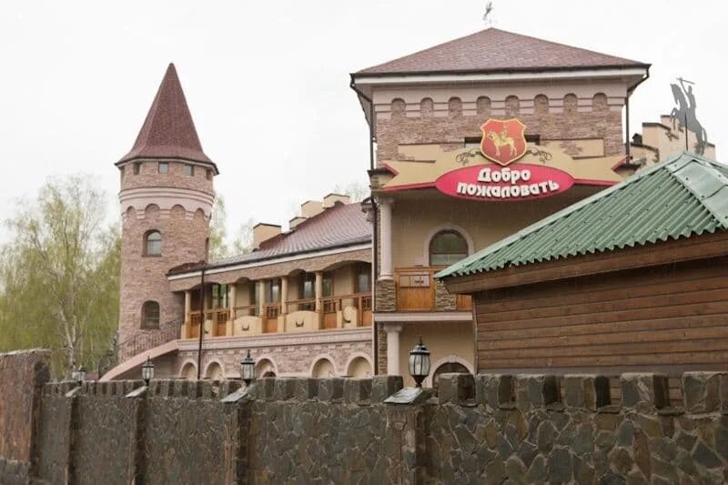 Байкал 21 шатер. Ресторан рыцарский двор. Гостиничный комплекс «байкал 21 км. Байкал 21 иркутск шатер. Ресторан байкальский тракт иркутск.