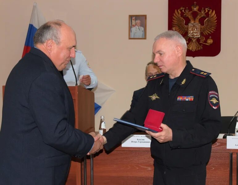 Начальник полиции железногорск. Начальник полиции железногорска новый. Начальник полиции железногорск. Начальник увд железногорск. Руководитель железногорск полиции.
