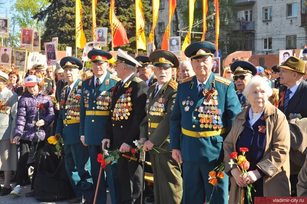 Сайт герои победы. Герои Победы. День Победы герои. День Победы герои Победы. 9 Мая город.