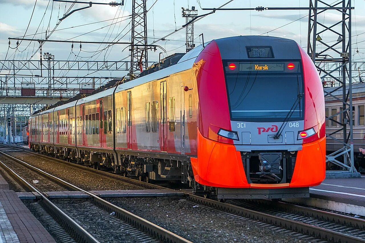 пригородный поезд цппк москва тула. поезд ласточка тула. ласточка тула москва сегодня. станция тула электричка. ласточка тула москва сегодня.
