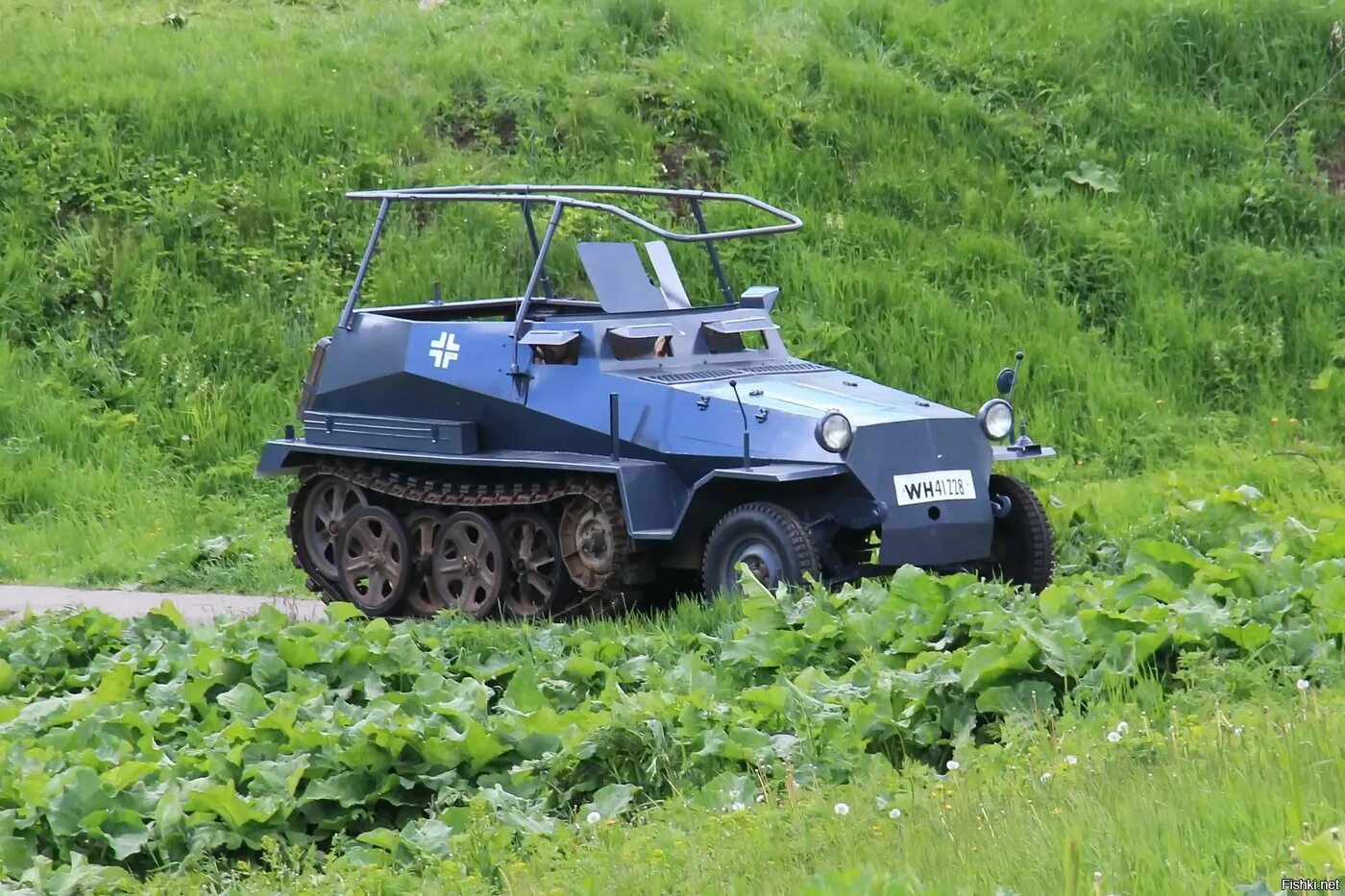 Броневик SD.KFZ.250. Бронетранспортер SD.KFZ.250 фото.