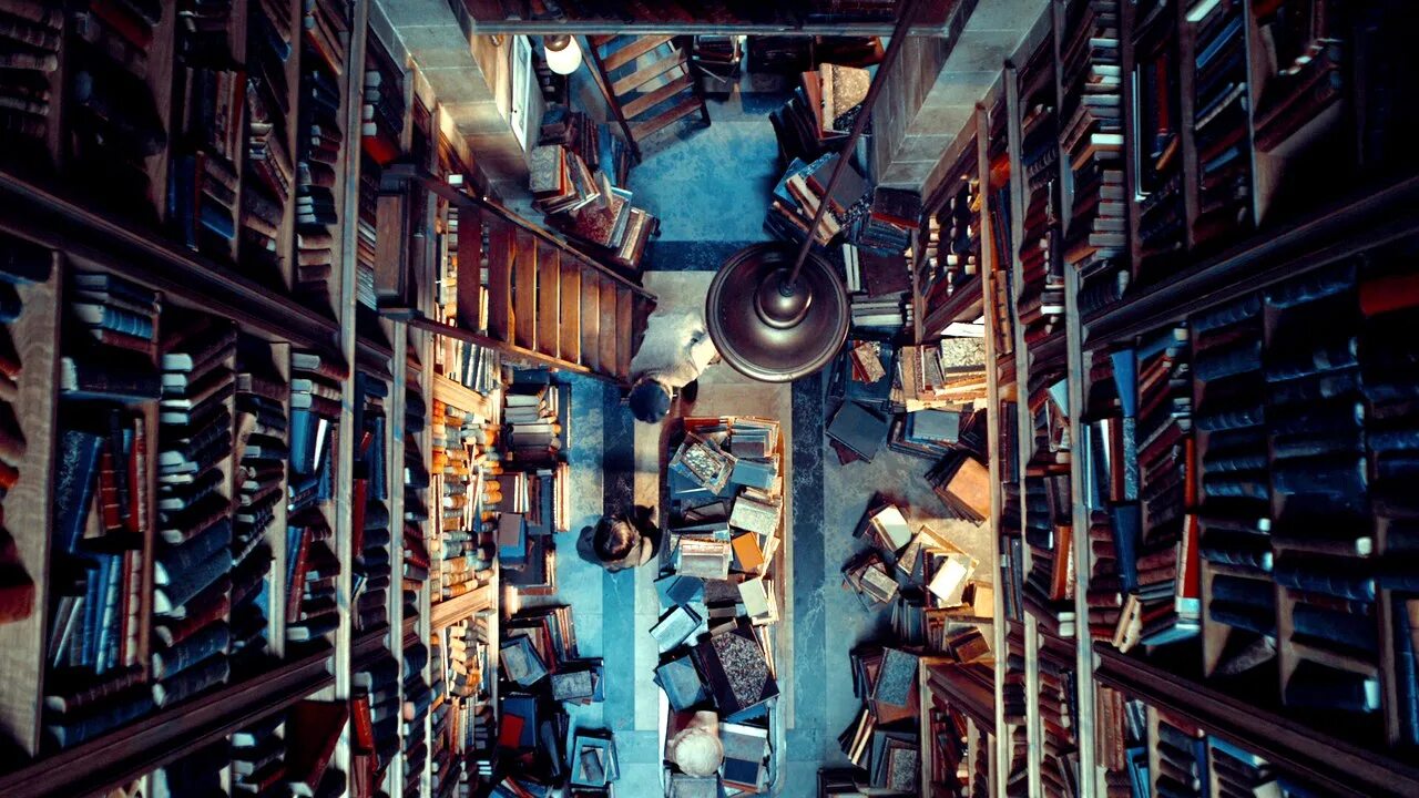 Флориш и блоттс гарри поттер магазин внутри. Магазин флориш и блоттс гарри поттер. Лютный переулок гарри поттер. Книжный магазин гарри поттер косой переулок. Book nook diagon alley.