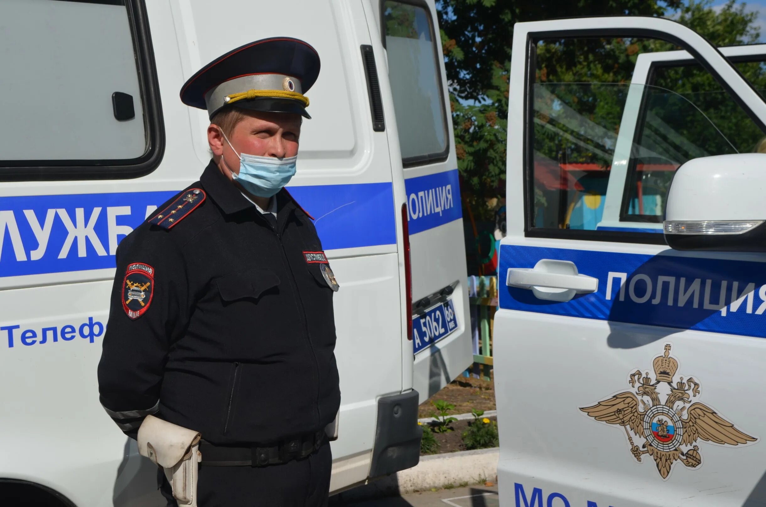 Начальник гибдд ирбит. Михайловский медицинский техникум. Сотрудники овд. Мед колледж ирбит. Ирбит профессии.