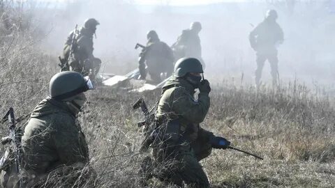 В бою на пол противников