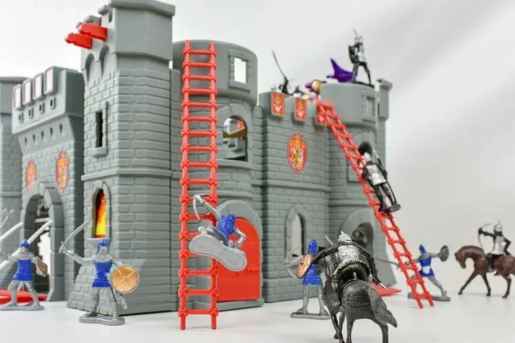 Набор рыцарей. Супер набор для рыцарей и принцесс. Игрушки рыцари. Игрушка набор рыцаря щит и меч. Игрушки плеймобил рыцари.